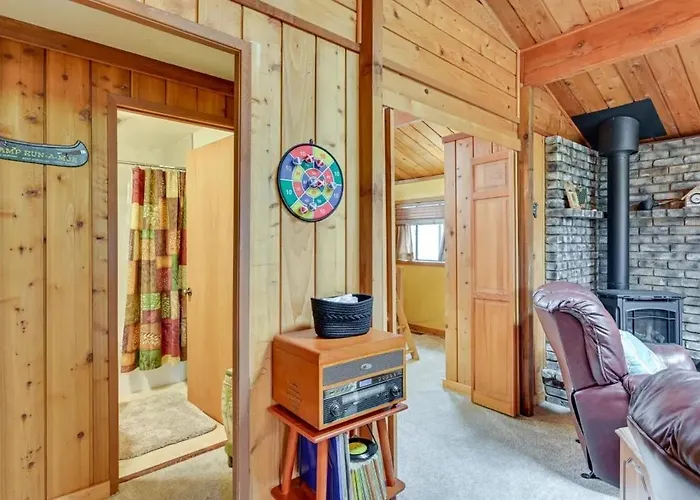 In The Pines With Fireplace * Munds Park